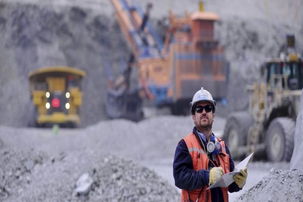 <p>Anglo American continuará diálogo para mostrar "beneficios de ampliación" de Los Bronces</p>