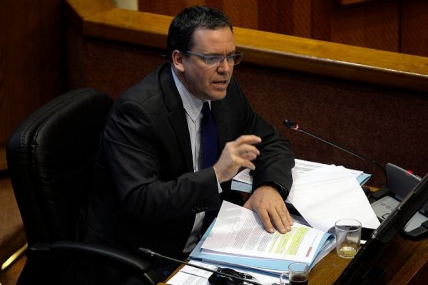 Senador Harboe (PPD) organiza encuentro para unir a la centroizquierda
