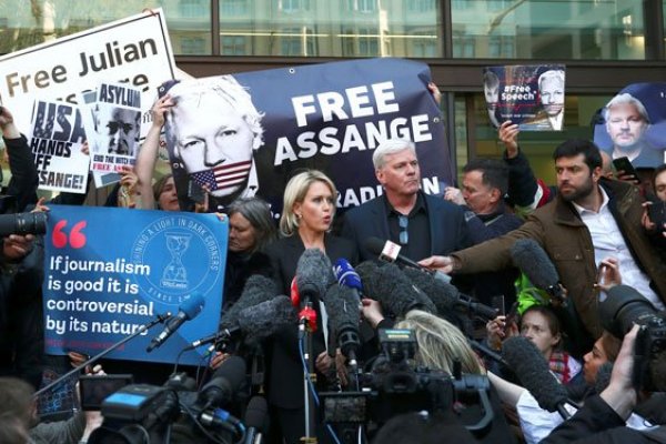EEUU presenta sus cartas en contra de Julian Assange
