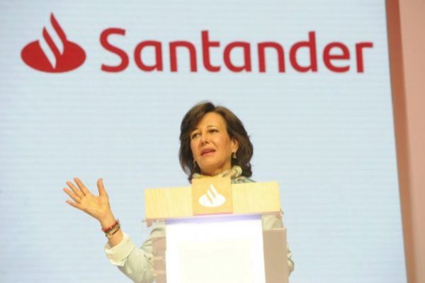 Santander quiere recomprar el 25% de su filial en México que está en bolsa