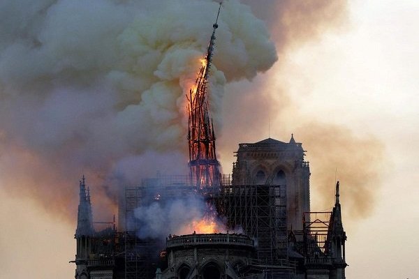 Los magnates detrás de las millonarias donaciones para levantar Notre Dame