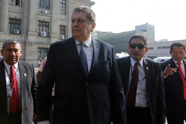Alan García falleció en el hospital tras dispararse cuando iba a ser detenido por caso Odebrecht