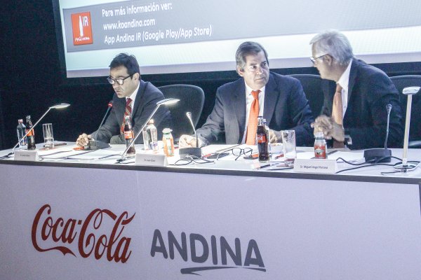 Coca-Cola Andina triplica la cobertura de Guallarauco tras toma de control