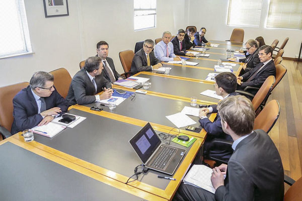 CEF analiza estado de liquidez de la banca