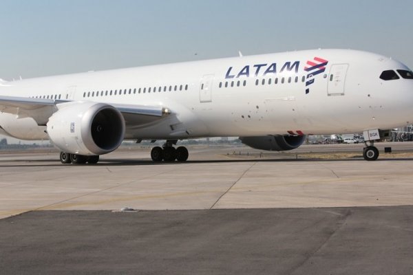 Latam reestructura su negocio en Argentina y traslada parte de su área comercial a Chile