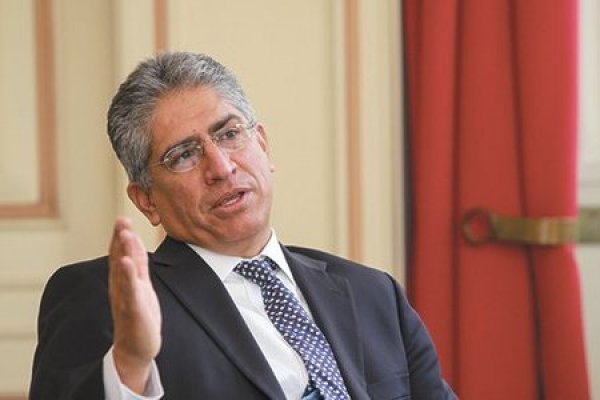 CEO de Scotiabank llama a la cautela por transformación del sistema de medios de pago