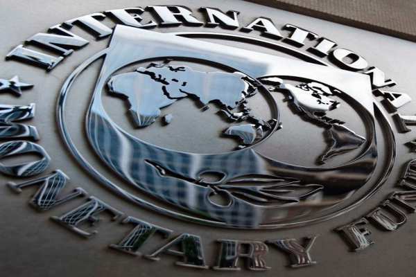 Gobierno de Macri debate romper el acuerdo con el FMI para tratar de contener al dólar