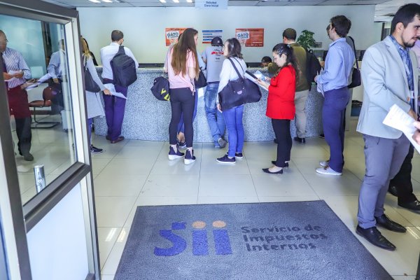 Contribuyentes que justifican la evasión de impuestos suben en Chile y la región