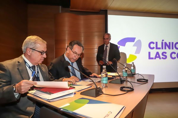 Clínica Las Condes: Cecilia Karlezi aumentó a tres sus directores y Andrés Navarro va por la presidencia