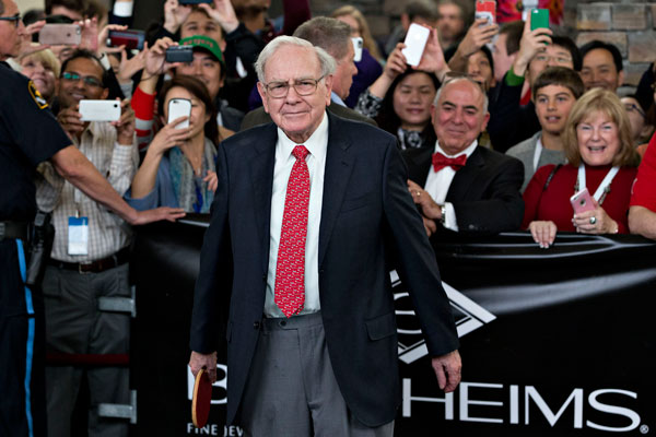 <p>Los consejos de Warren Buffett a sus accionistas: apuesta por Amazon</p>