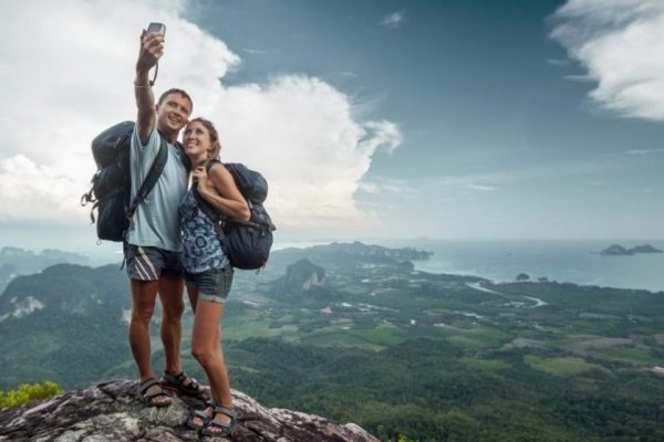 60% de los millennials elige su destino de vacaciones por las redes sociales