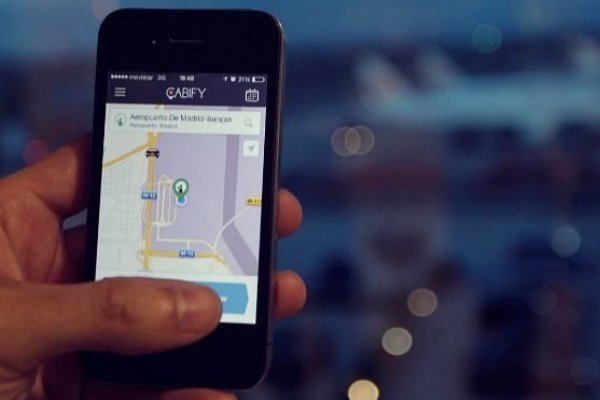 <p>Reforma laboral: “al menos” unos 85 mil trabajadores de apps tendrían que comenzar a emitir boleta de honorarios</p>