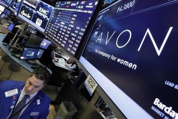 Natura podría cerrar esta semana la compra de Avón con apoyo tres de bancos
