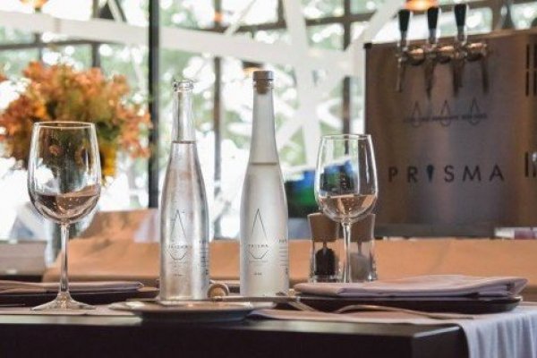 Empresa chilena crea innovación ecológica que busca desplazar el agua embotellada en el Cono Sur
