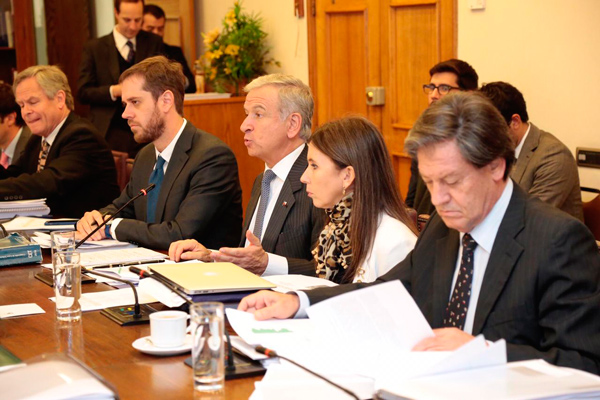 Reforma tributaria: Hacienda se abre a cambios en diseño de la Comisión Antielusión