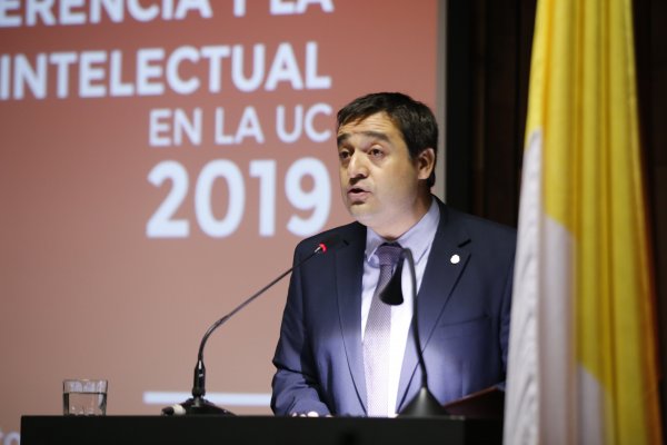 Con llamado a aumentar la inversión privada en I+D, dirección de Transferencia y Desarrollo UC presentó cuenta anual