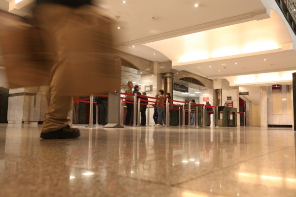 Bancos se oponen a eliminar la UF: "Ha sido primordial para tener un mercado de capitales de largo plazo"