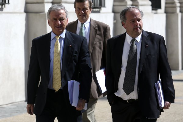 Reforma de pensiones: ministros Larraín y Monckeberg se reúnen con Presidente Piñera para aclarar administración del 4%