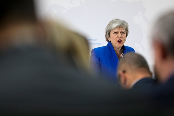 Conservadores esperan que May renuncie en unos días