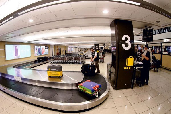 Aeropuerto de Santiago: IATA advierte riesgo de pérdida de competitividad como hub regional