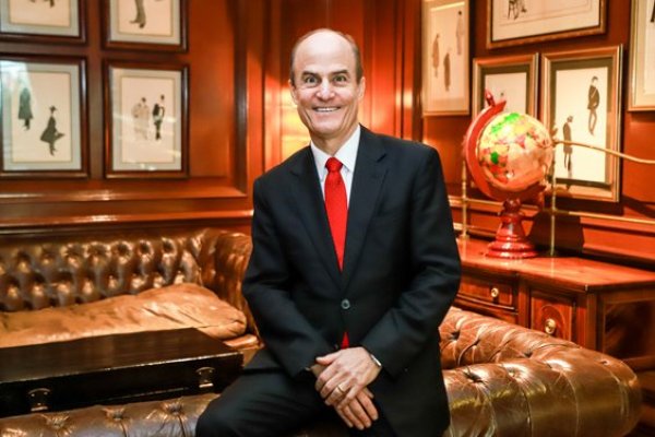 Ron Kaufman: “En las tiendas del futuro la interfaz humana completará el servicio al cliente”