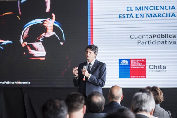 Ministro Couve anuncia que División de Innovación se traspasa a MinCiencia
