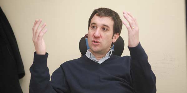 Diputado UDI arremete contra Desbordes y lo acusa de "entorpecer el trabajo del gobierno"