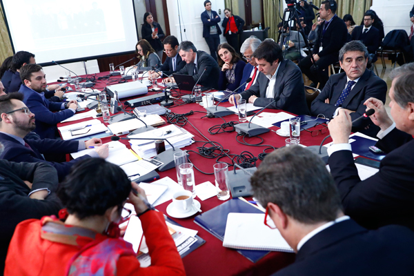 Reforma de pensiones sigue al rojo tras Cuenta Pública