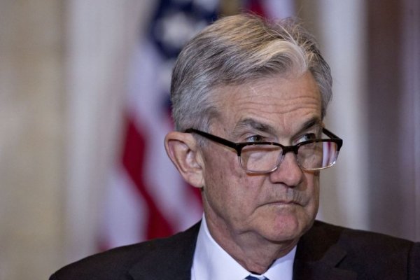 Powell dice que la Fed está listo para actuar si la guerra comercial afecta la economía de EEUU