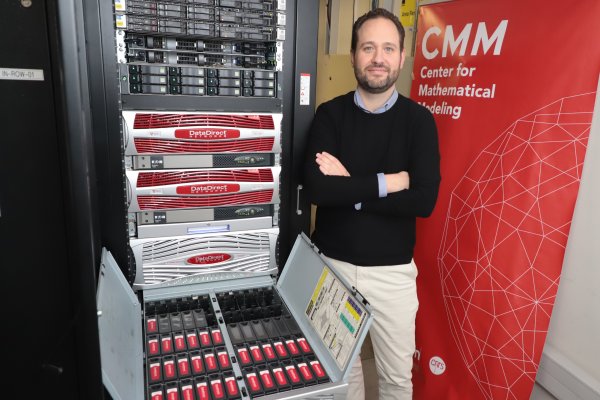 Supercomputador de la U. de Chile creará un catálogo genético para determinar qué enferma a los chilenos