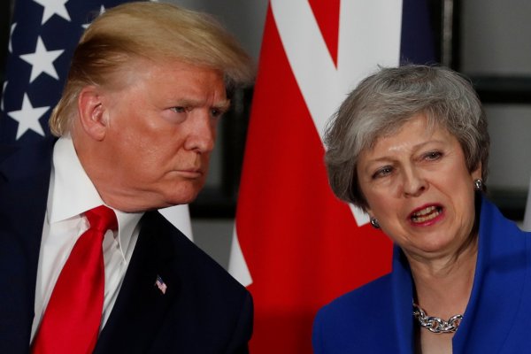 Trump mete al Reino Unido en su guerra contra Huawei y dice sentirse "confiado" de que logrará acuerdo para prohibirlo
