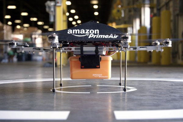 Amazon asegura que repartirá pedidos con drones en “los próximos meses”