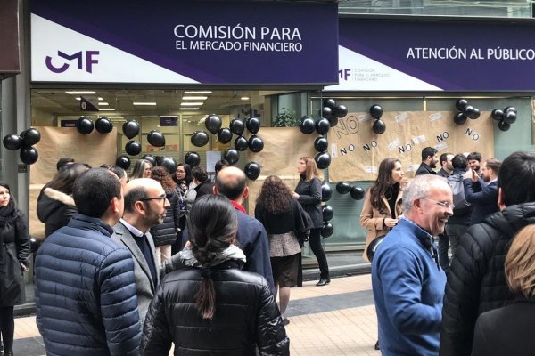 Trabajadores de la CMF comienzan paralización indefinida