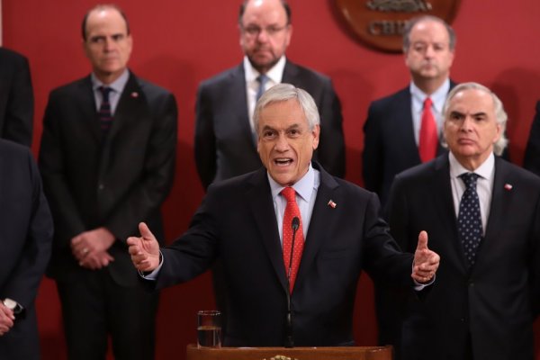 Cambio de gabinete en imágenes
