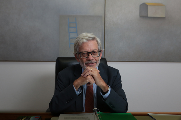 Juan Andrés Fontaine desembarca hoy en Economía