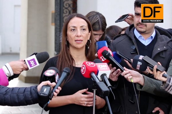 <p>Ahora en DF: Ministra Pérez se refiere a la visita de Bachelet a Venezuela, situación del PS y la llegada de Jiménez como asesora en La Moneda</p>