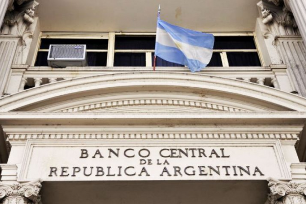 Argentina se sumará a la tendencia de bajar las tasas...pero después de las presidenciales