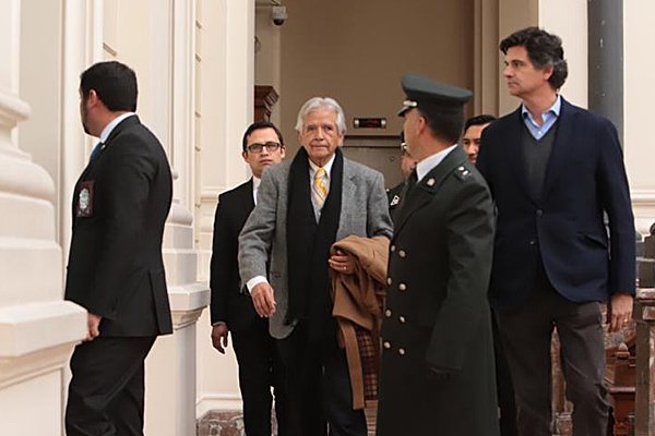 Cardoen alega inocencia: "Aquí estoy pecho al frente para defender mi honor"