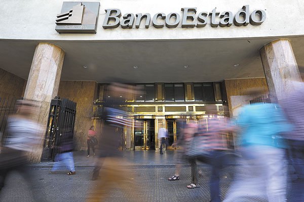 <p>Digitalización de la banca: la preocupación del sindicato de BancoEstado de cara a la próxima negociación colectiva</p>