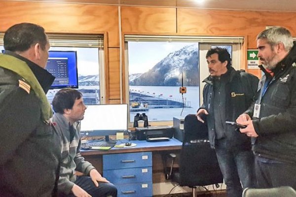 Sernapesca interviene central de salmonera Nova Austral tras denuncia por malas prácticas