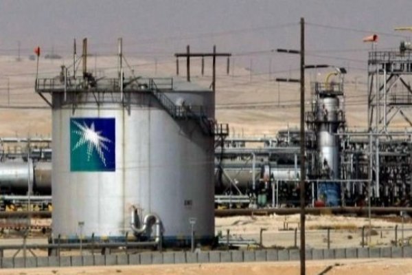 <p>Saudi Aramco reanuda los preparativos para ser la mayor apertura en bolsa de la historia</p>