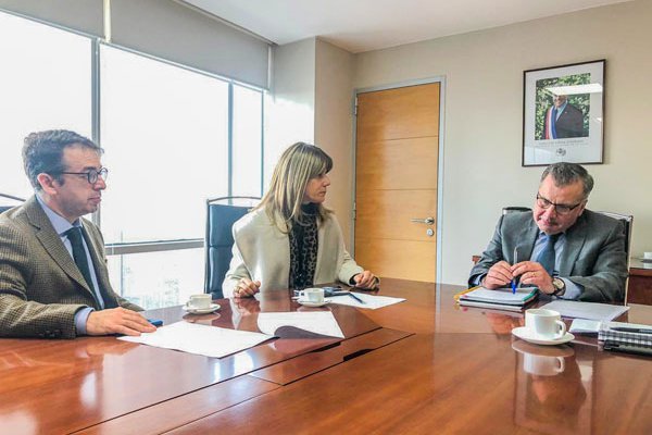 Rincón insiste ante reguladores no cambiar tasa de retiros programados