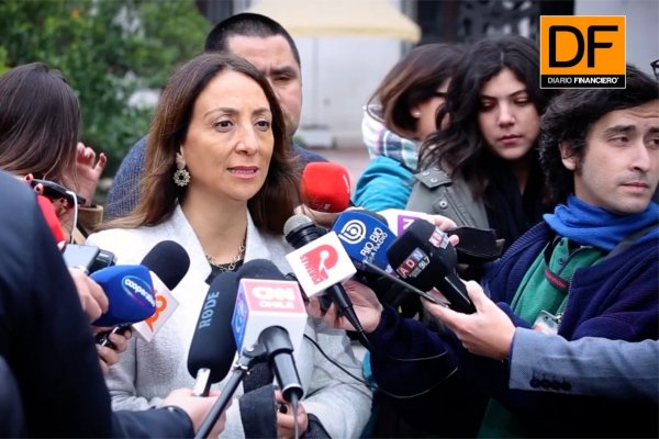<p>Ahora en DF: Gobierno anuncia suma urgencia a proyectos de ley de migración, control preventivo de identidad y máquinas tragamonedas</p>