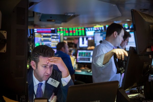 Morgan Stanley indica que las perspectivas para las bolsas del mundo son "pobres" y reduce exposición a las acciones