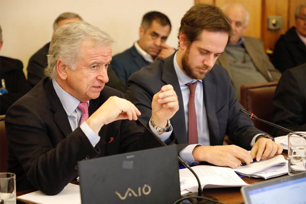 Hacienda ajusta nueva propuesta de multas a funcionarios SII y TGR que rompan reserva tributaria