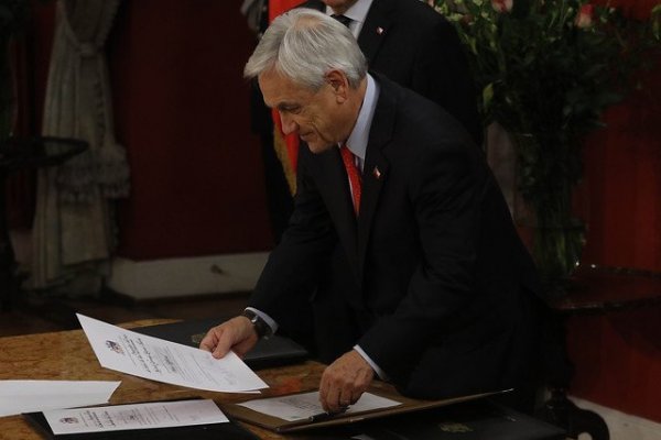Piñera firma proyecto ley de arriendos que permite demandas sin abogados