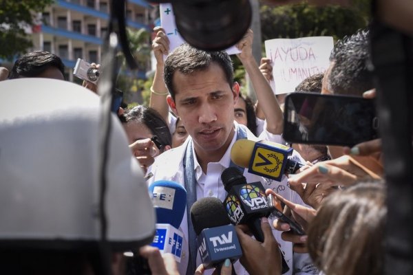 EEUU desviará ayuda humanitaria de Centroamérica para Guaidó en Venezuela