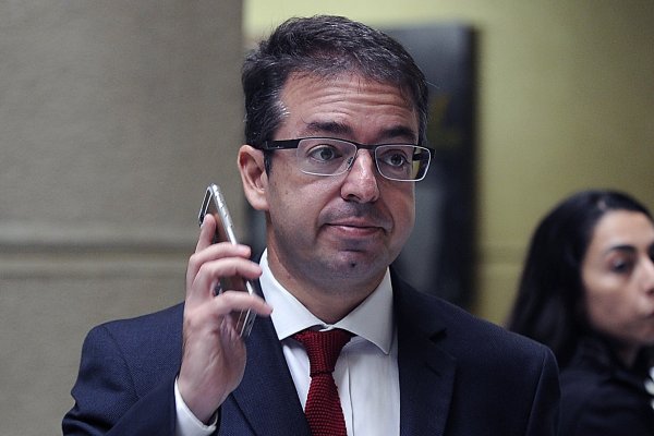 <p>DC se abre al debate de jornada laboral de 40 horas pero advierte preocupación por mayores costos</p>