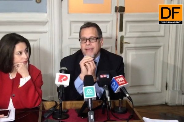 <p>Ahora en DF: Lagos Weber hace un llamado al gobierno a tener una mirada a largo plazo en materia de pensiones</p>