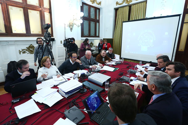 Impuestos: Lorenzini flexibiliza postura y pone condiciones para aprobar integración tributaria